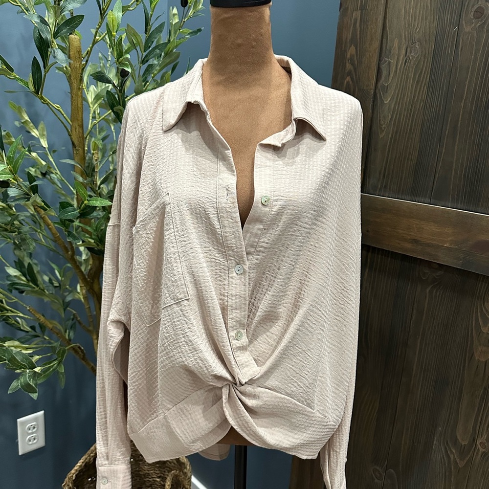 Elegant Cream Button-Down Twist Front Shirt